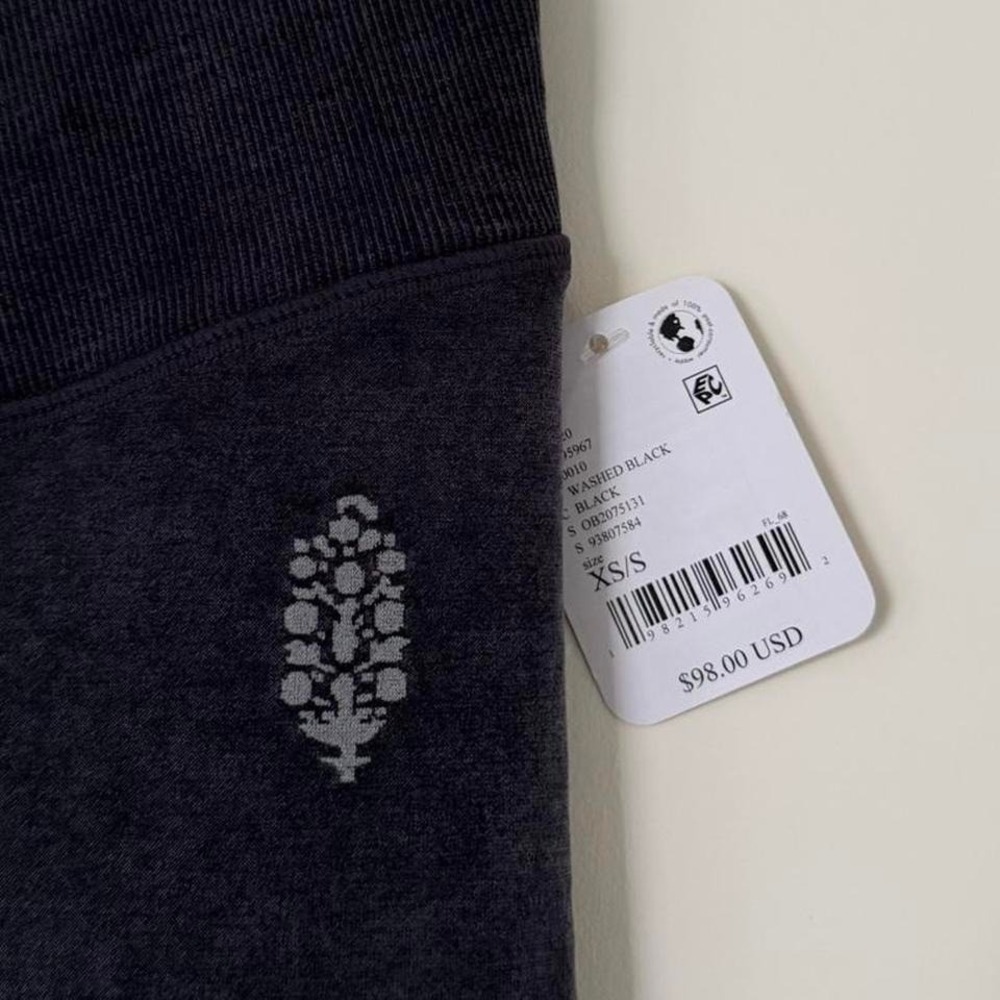 Free People Movement Ribbed Flare Leggings Washed Black XS/S New With Tags - Picture 4 of 8